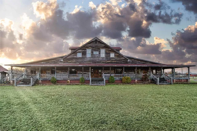 3215 Bluff Rd.