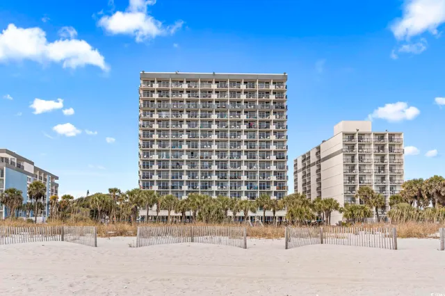 2300 N Ocean Blvd.