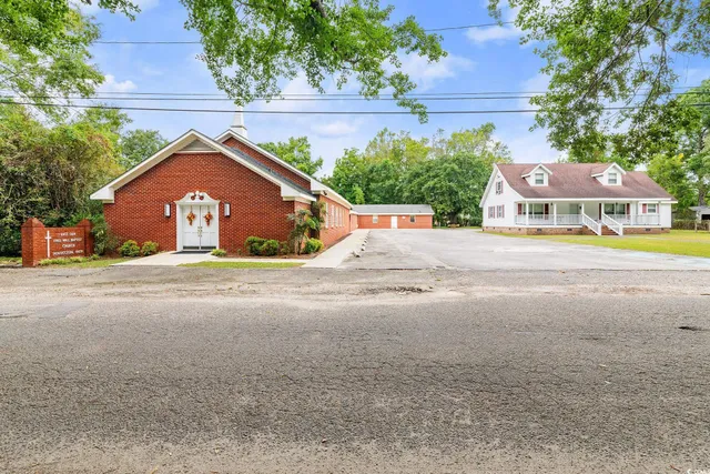 407 Palm St.