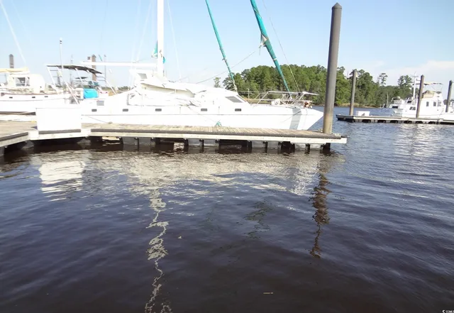 Slip 18 Friendfield Marina