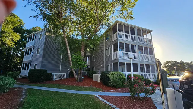 10168 Beach Dr.