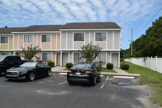 1208 Pinegrove Dr.