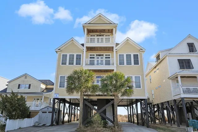 132 N Waccamaw Dr.