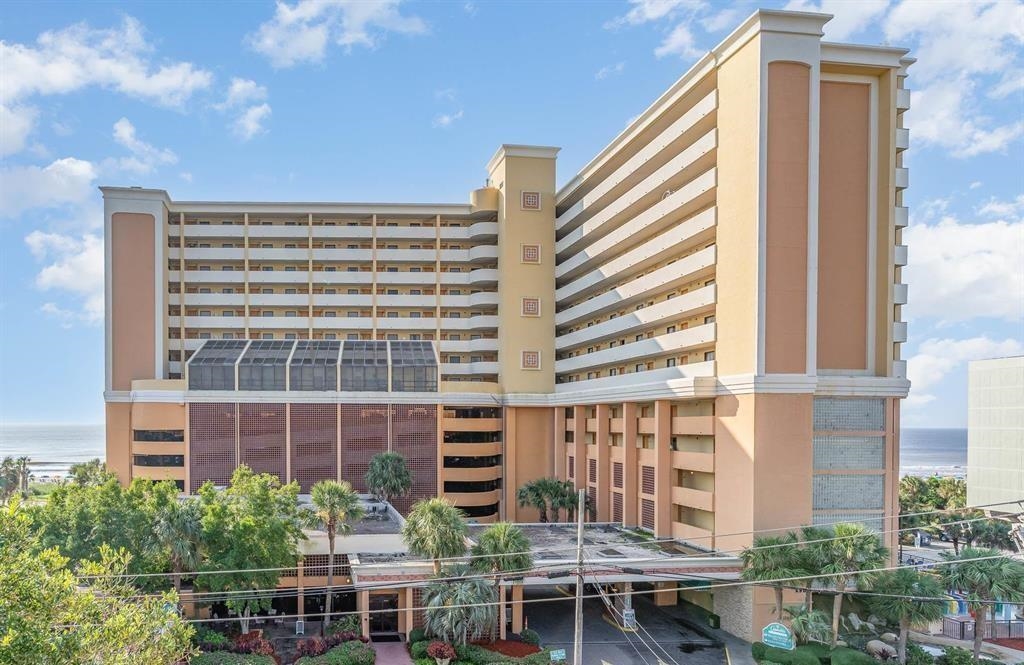 6900 N Ocean Blvd. – Myrtle Beach, SC