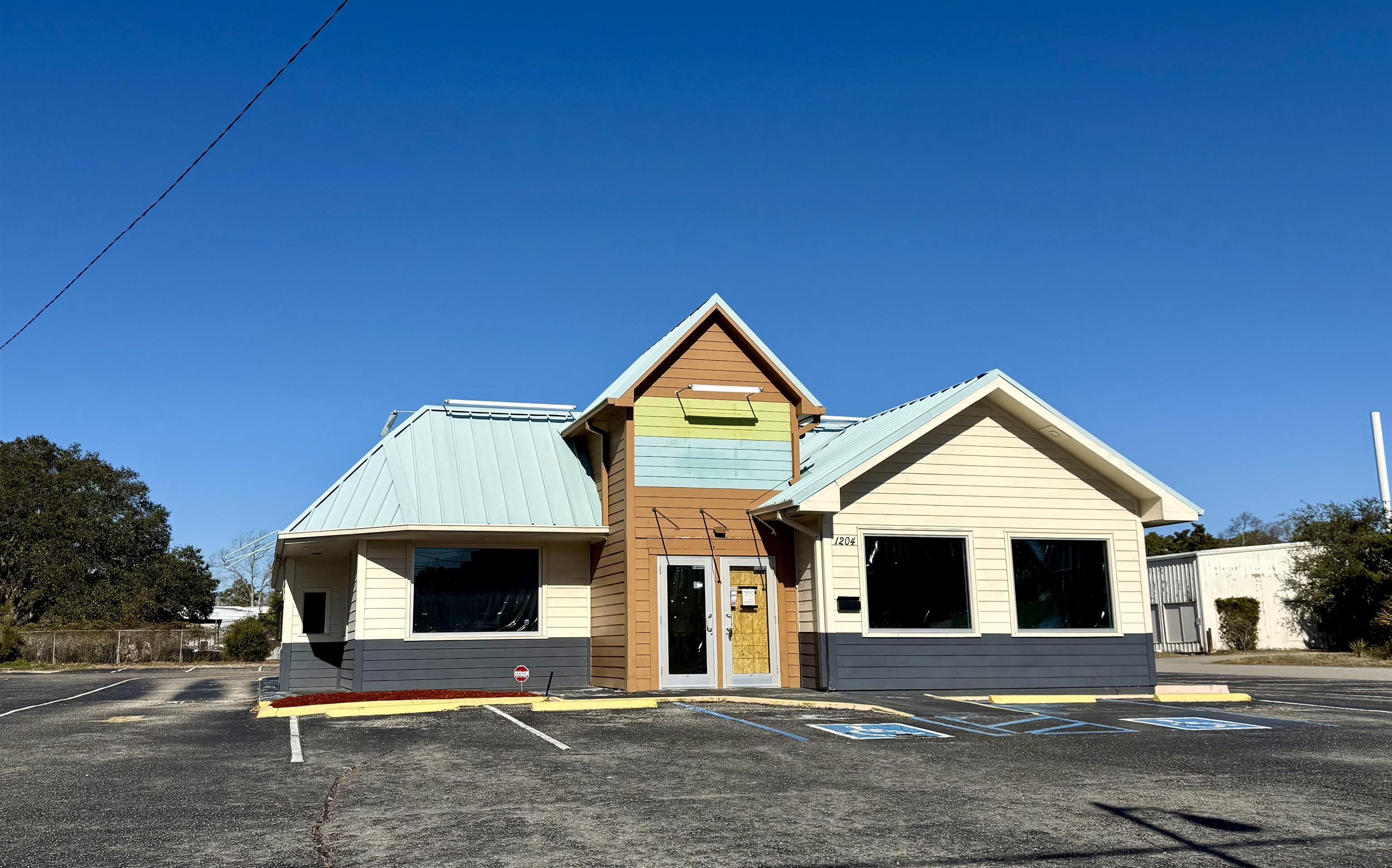 1204 S Kings Highway – Myrtle Beach, SC