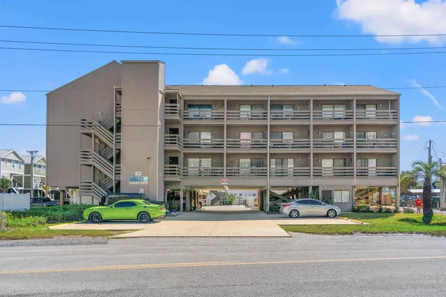 120 N Dogwood Dr.