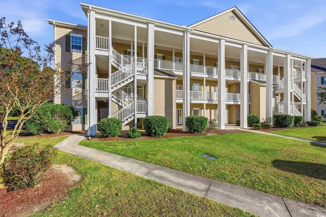 5828 Longwood Dr.