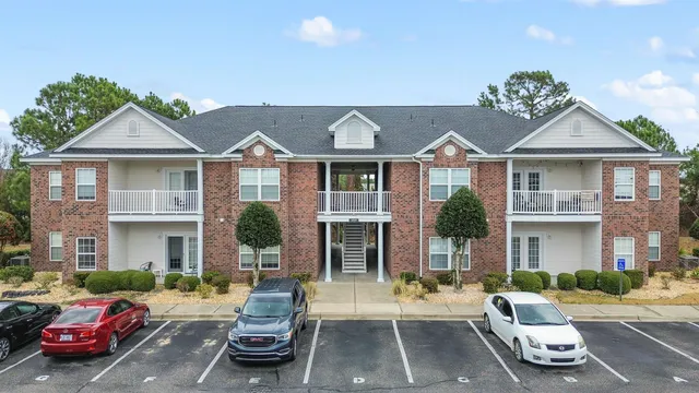 2025 Silvercrest Dr.