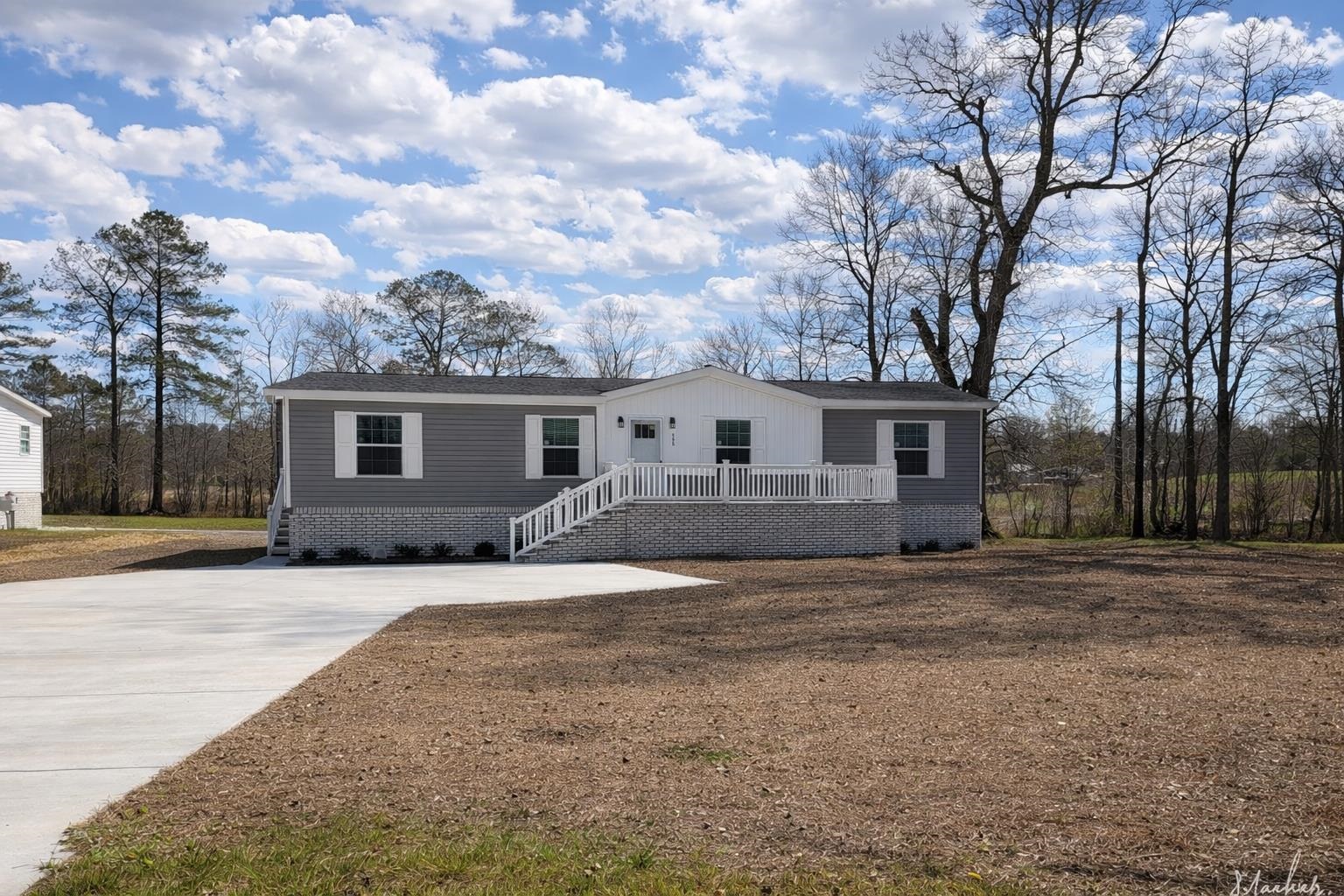 599 Loop Circle – Longs, SC