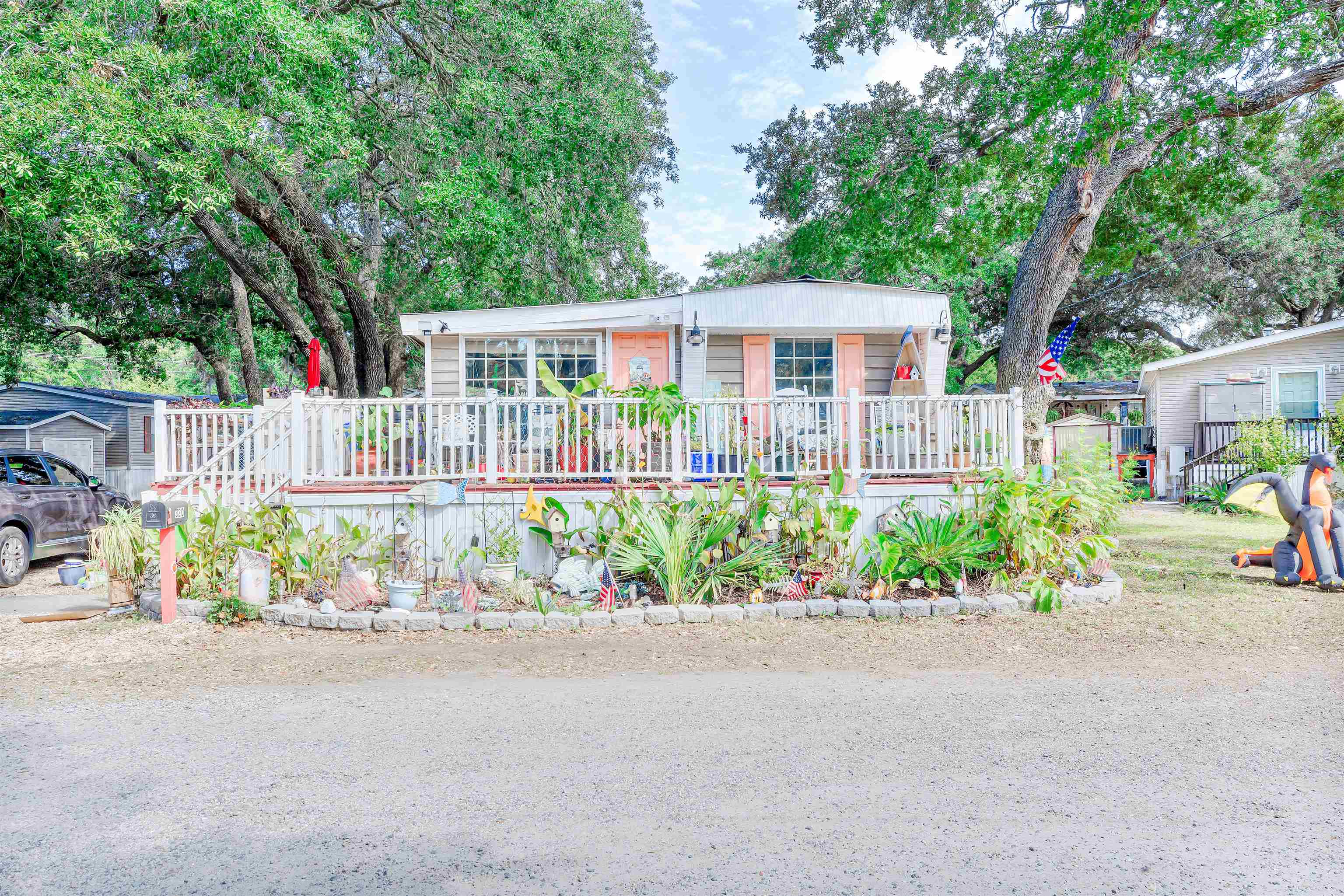 320 Clam Shell Circle – Garden City Beach, SC