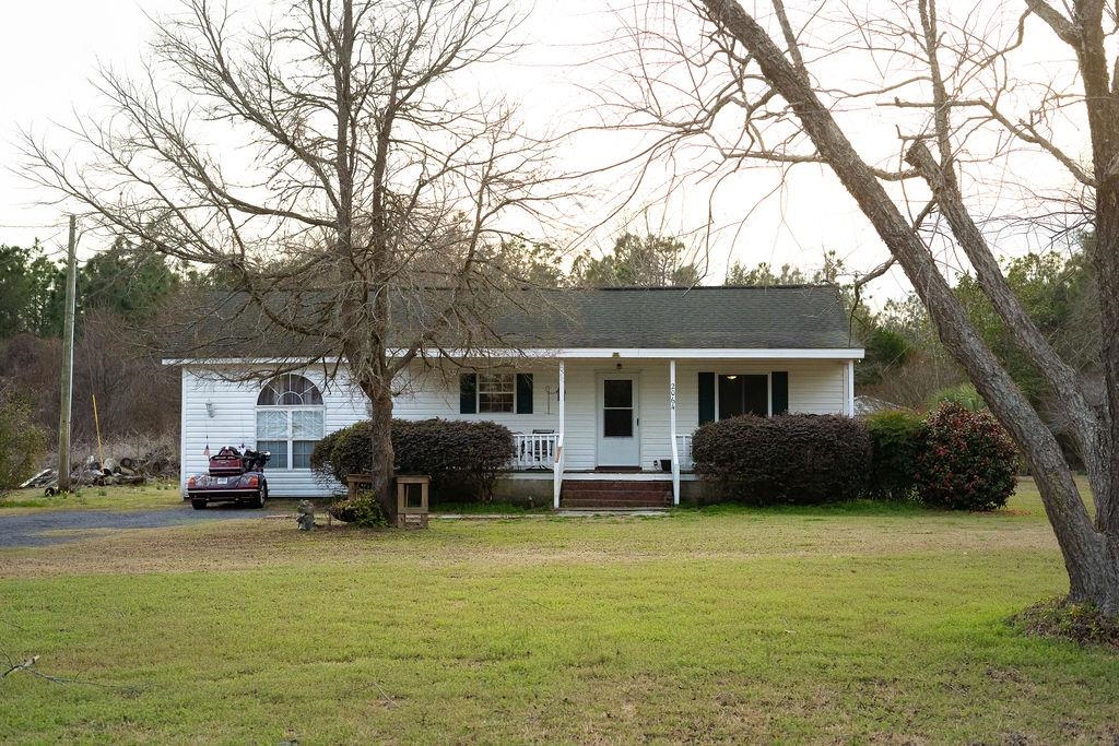 2064 Martin St. – Loris, SC