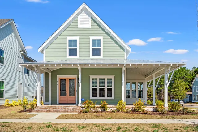600 Braselton Ln.