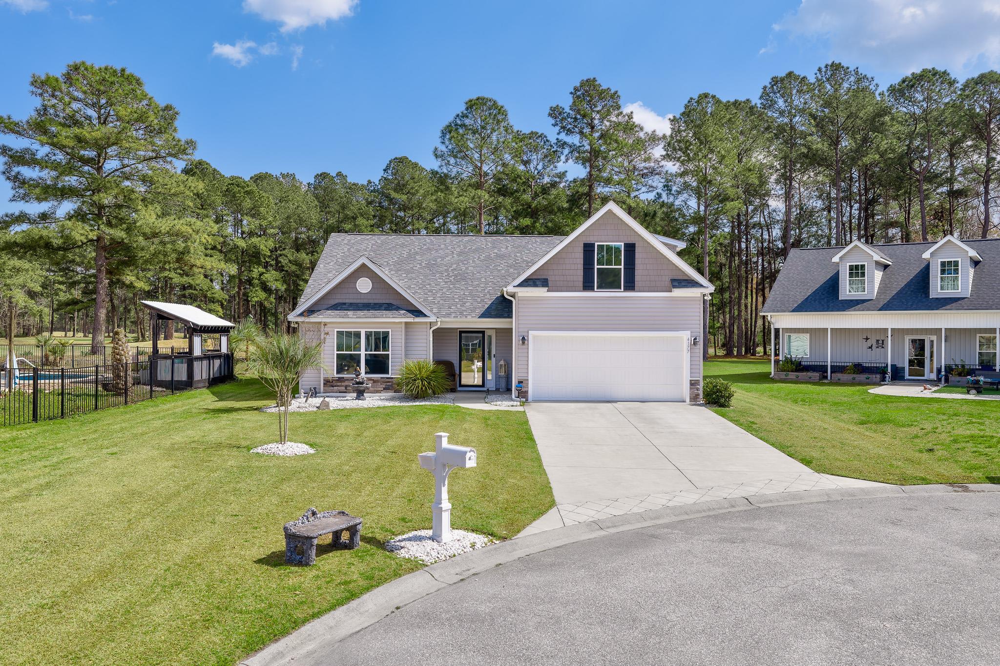4177 Charleston Oaks Dr – Loris, SC