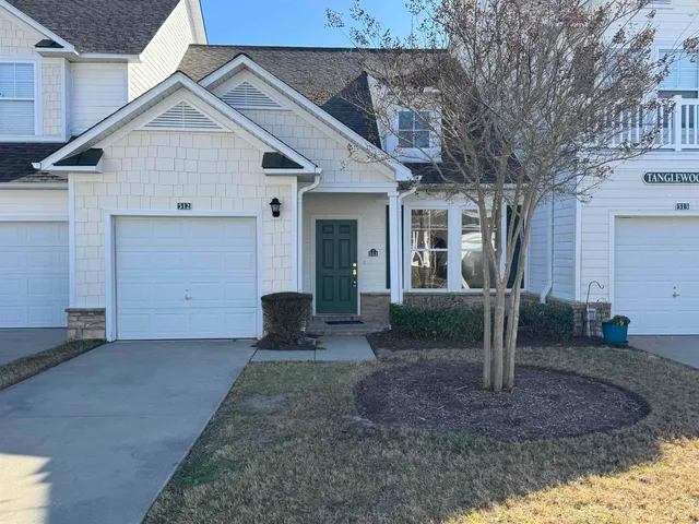 6095 Catalina Dr.