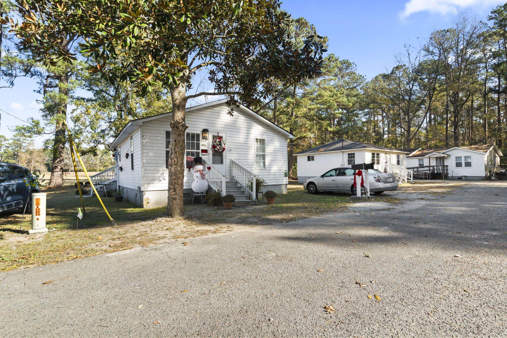 3055 Chestnut St. – Loris, SC