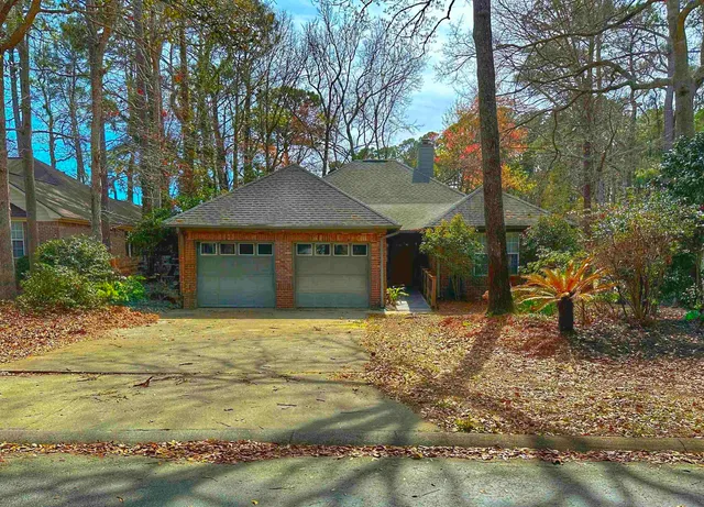 3174 River Bluff Ln.