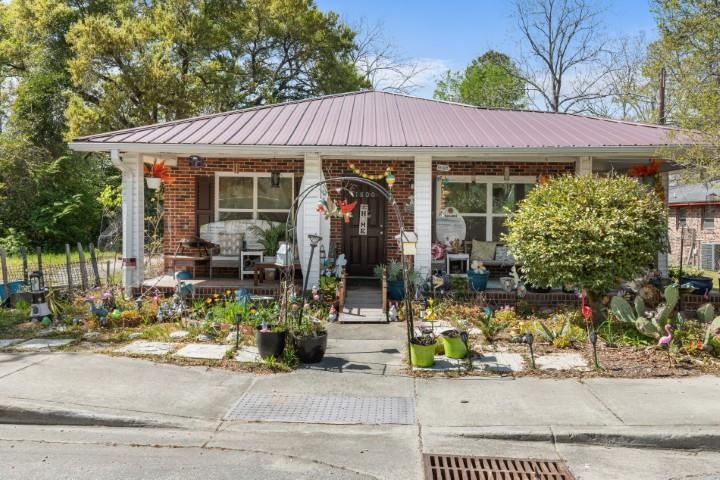 1800 Brown St. – Conway, SC