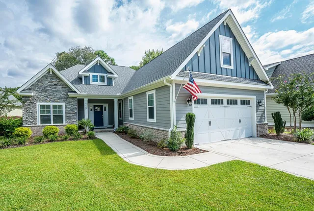 725 Bermuda Walk