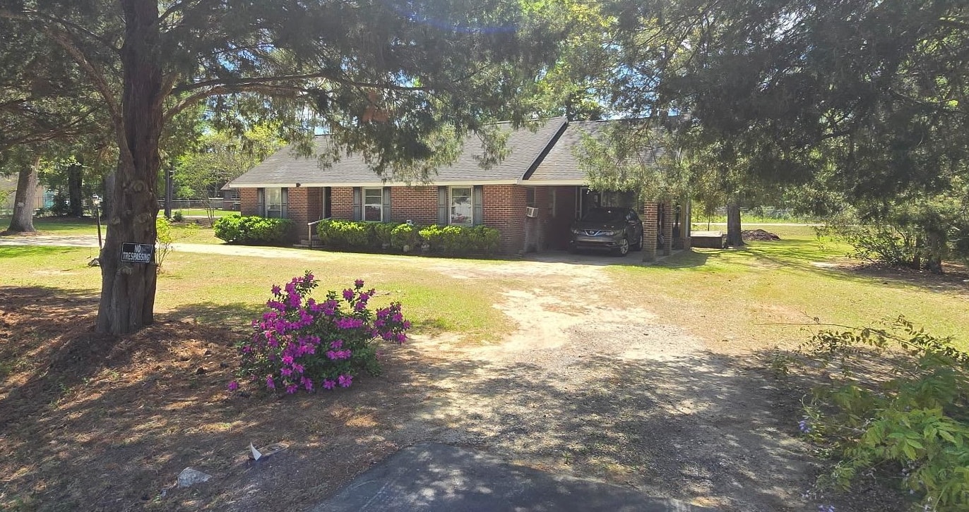 98 Old Cemetary Rd. – Andrews, SC