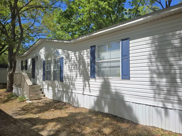 564 Lagrande Dr.