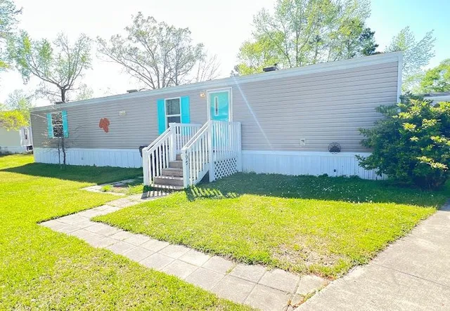 499 Keystone Ln.