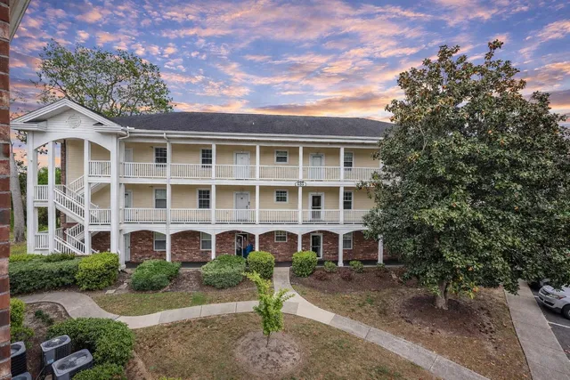 695 Riverwalk Dr.