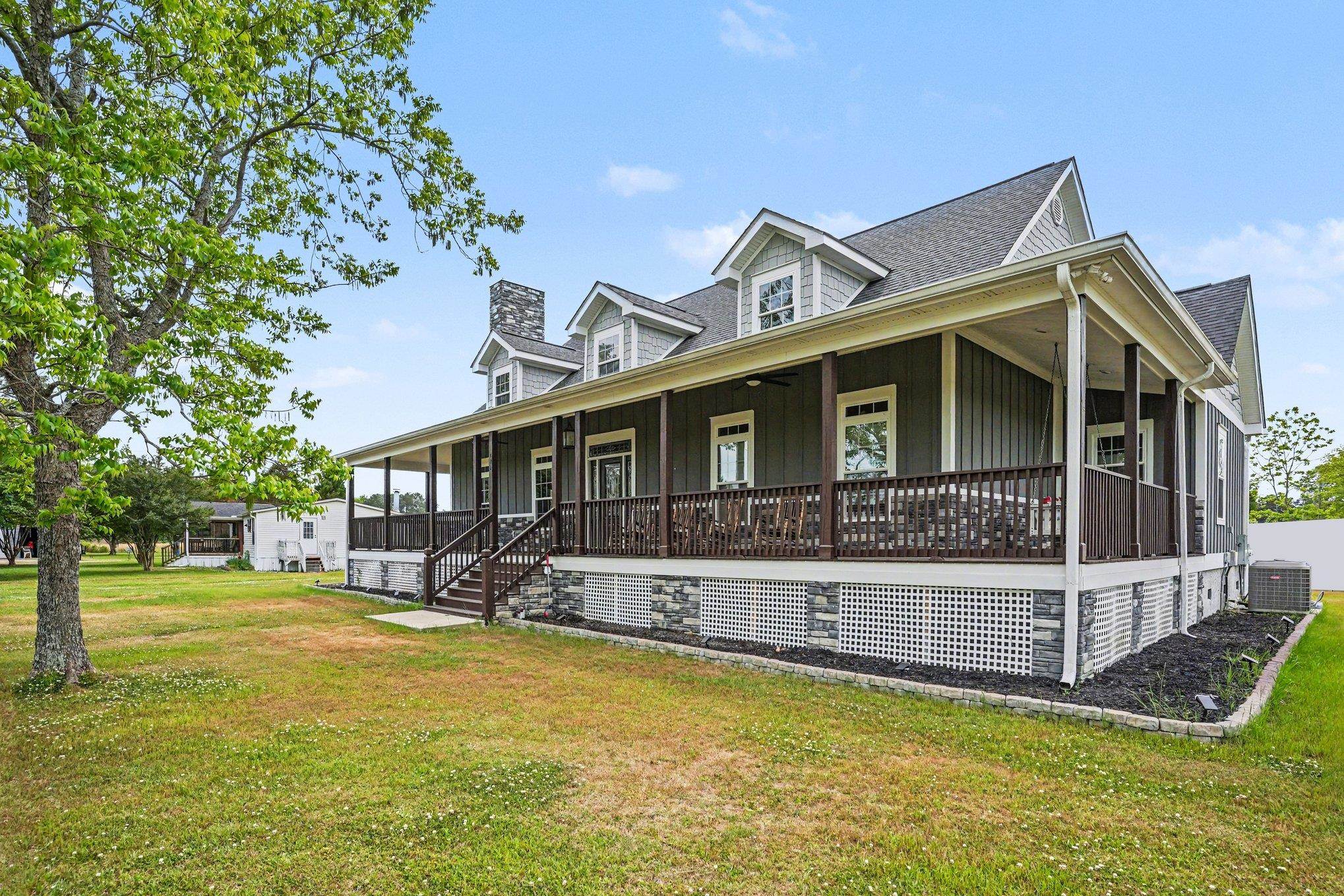 942 Meadow Dr. – Loris, SC