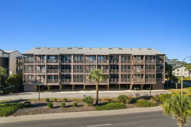 207 N Ocean Blvd.