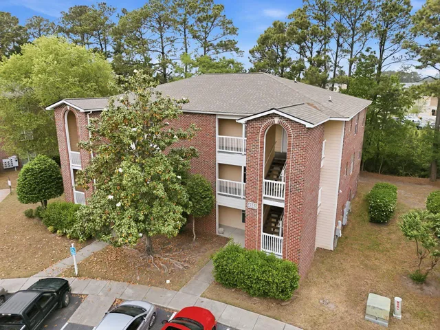 4243 Villas Dr.
