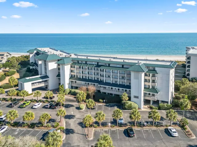 601 Retreat Beach Circle