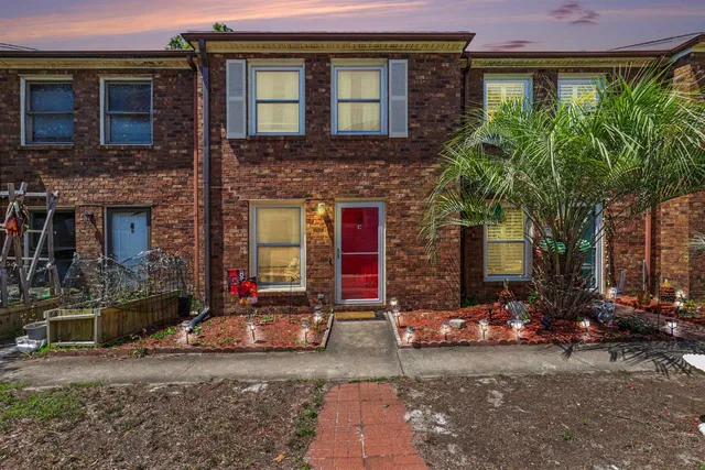 1707 Edge Dr.