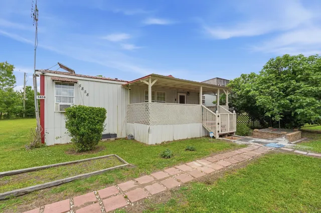 5858 Hwy 9