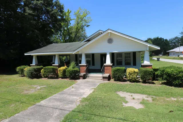 302 S Main St.