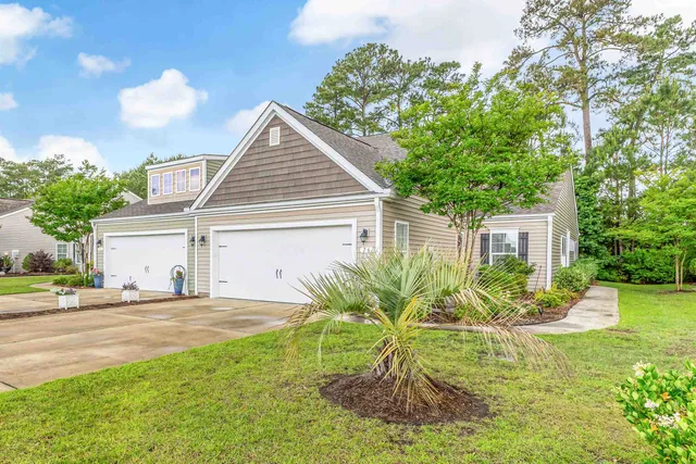 76 Calabash Lakes Blvd.