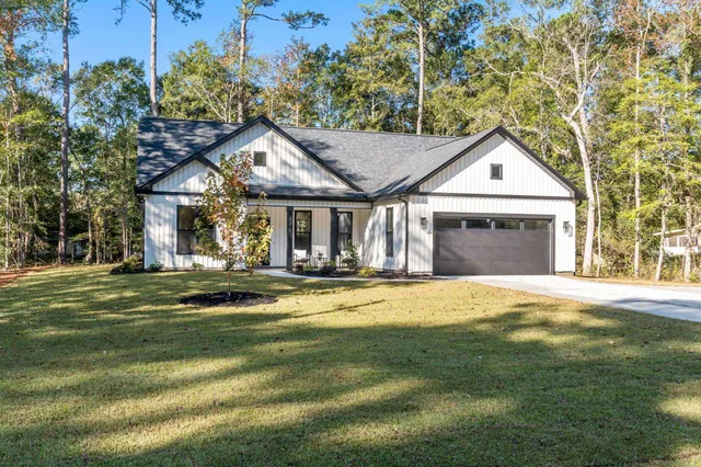 340 Persimmon Rd. SW