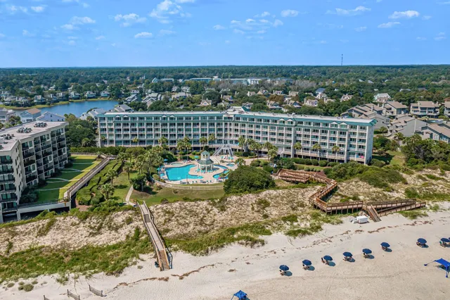 601 Retreat Beach Circle