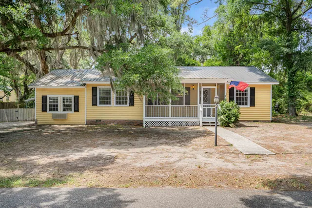 306 Kaufman St.