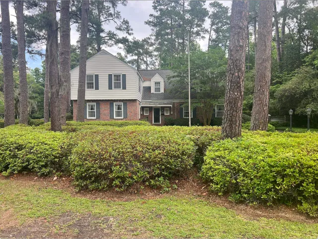 2541 Main St.