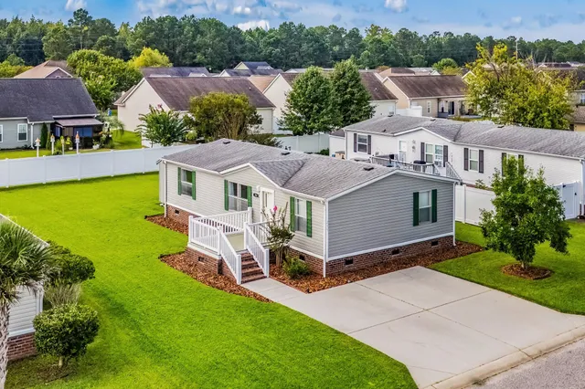 255 Iroquis Trail