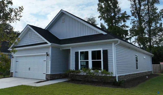 1056 Moen Loop