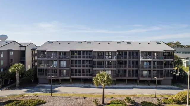 207 N Ocean Blvd.