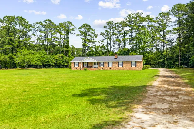 1315 Sioux Swamp Dr.