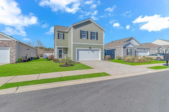 228 Pin Oak Dr.