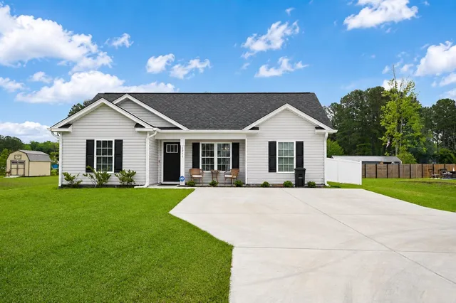 1015 S Highway 701