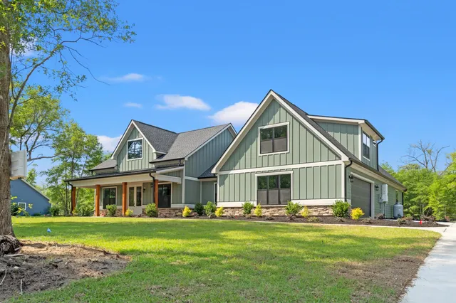 8032 Old Reaves Ferry Rd.