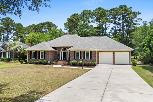 4015 River Hills Dr.