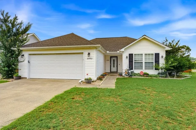 2902 Silver Leaf Circle
