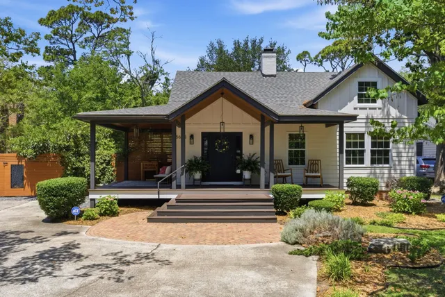 5625 Pinckney Ave.