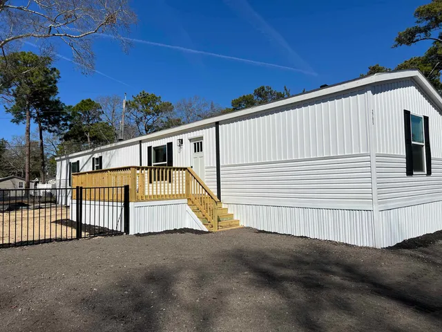 2705 Capricorn Dr.