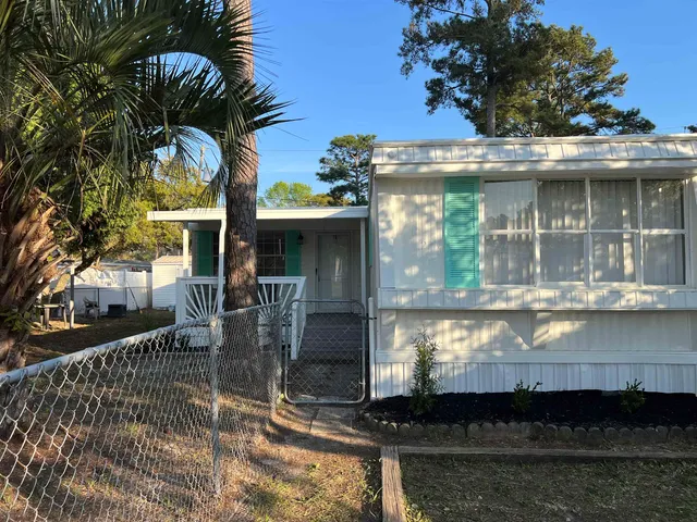 2712 Aquarius Dr.